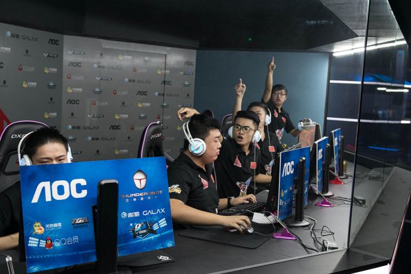 来比赛中一 来比赛中一